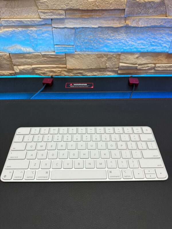 TASTATURA APPLE